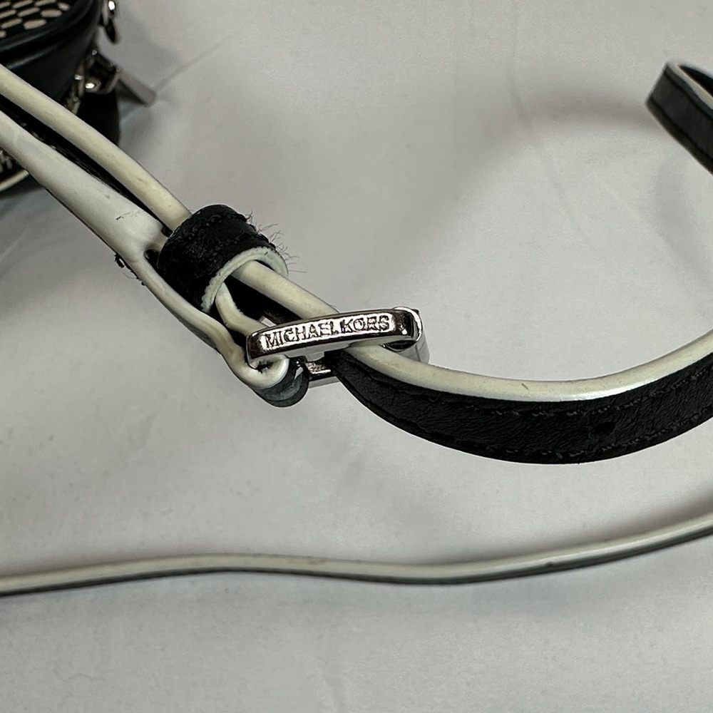 MICHAEL KORS Women's Jet Set Large Eastwest Cross Body Bag - Blk/ Off White - Picture 7 of 16